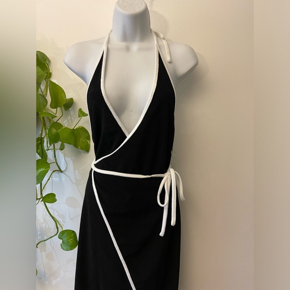 NIA TERRYCLOTH HALTER WRAP DRESS - BLACK small - Picture 9 of 9